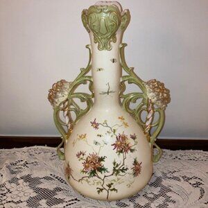 1890s Art Nouveau Ernst Wahliss Austria 15" Reticulated Dragonfly Amphora Vase